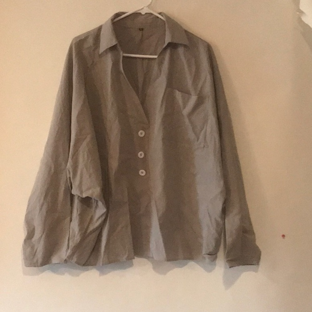 Women’s Linen Three Button Shirt-Medium Gray